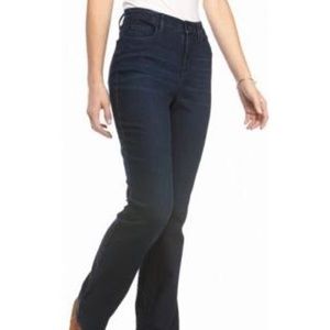 Gloria Vanderbilt Slimming Jeans